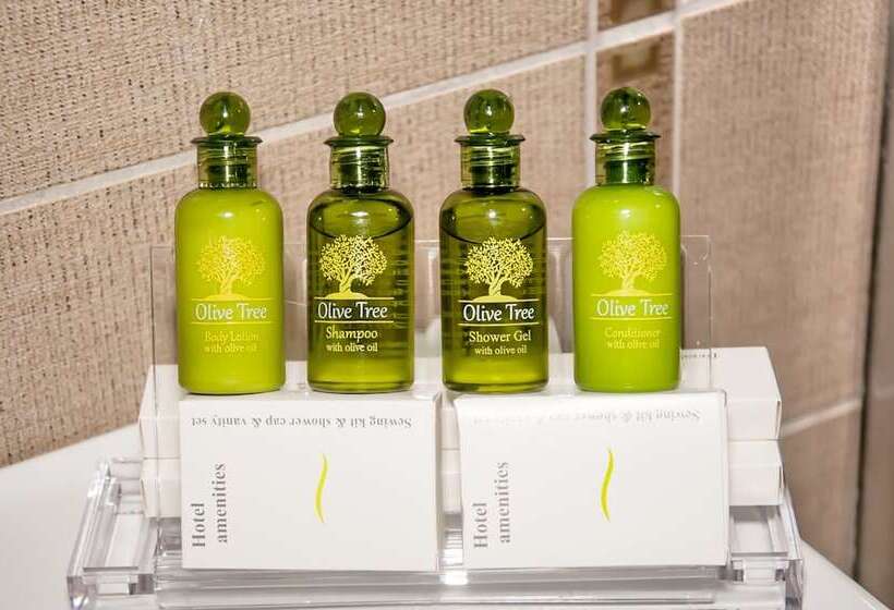 Номер Стандарт Вид на Горы, Glyfada Beach