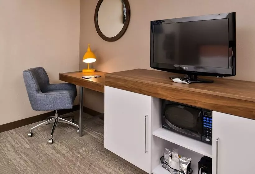 スイート, Hampton Inn Emporia
