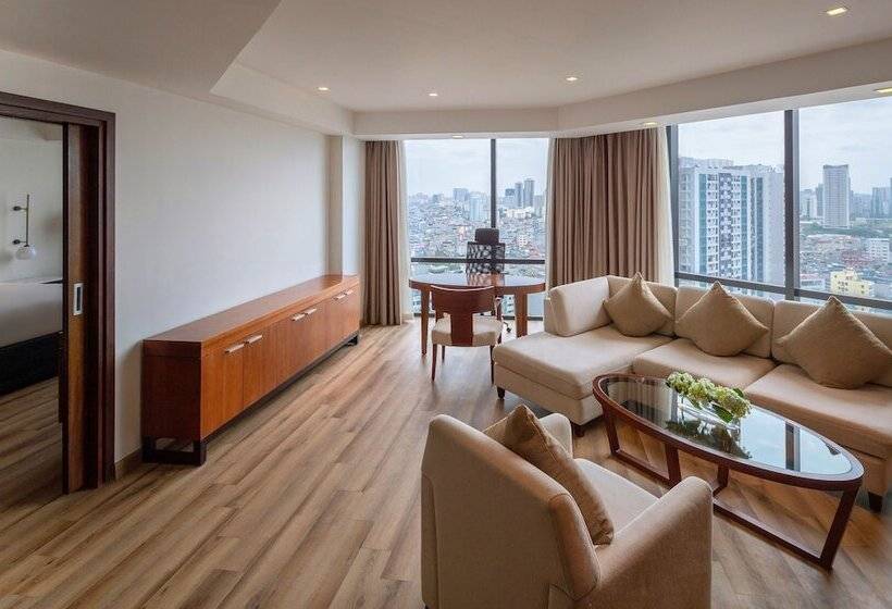 اتاق کلاب, Sheraton Hanoi West