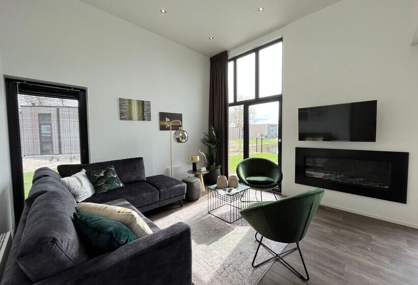 プールビュージュニアスイート, Lux Belle Mare Resort & Villas