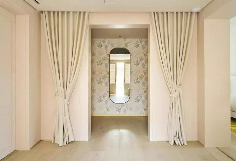 سوییت خانوادگی, Lux Belle Mare Resort & Villas