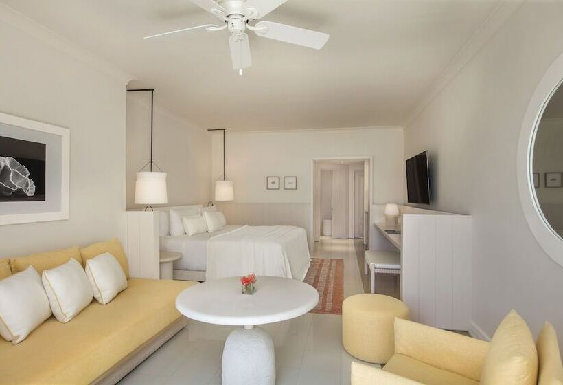 سوئیت جونیور با چشم‌انداز, Lux Belle Mare Resort & Villas