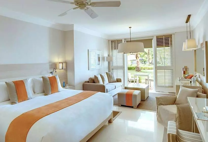 سوئیت جونیور با چشم‌انداز, Lux Belle Mare Resort & Villas