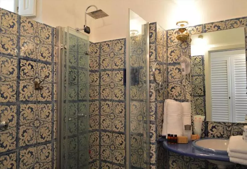 اتاق سوپریور چهار تخته, Oasi