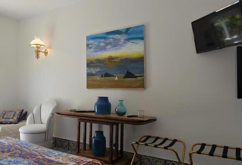 スーペリアの４人部屋, Oasi