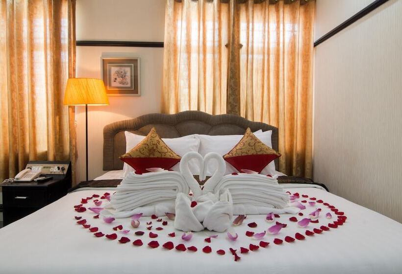 חדר סופריור, Salita