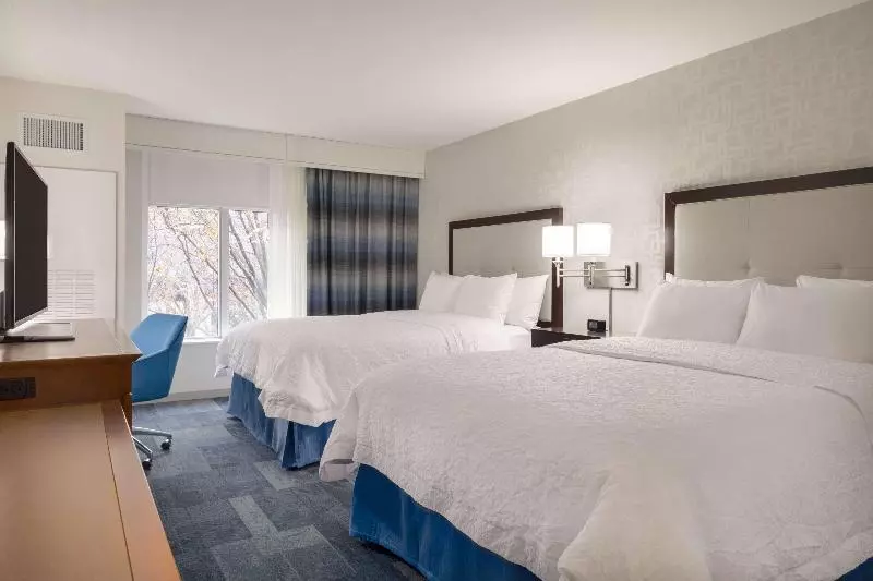 سوییت اجرایی, Victoria Crown Plaza