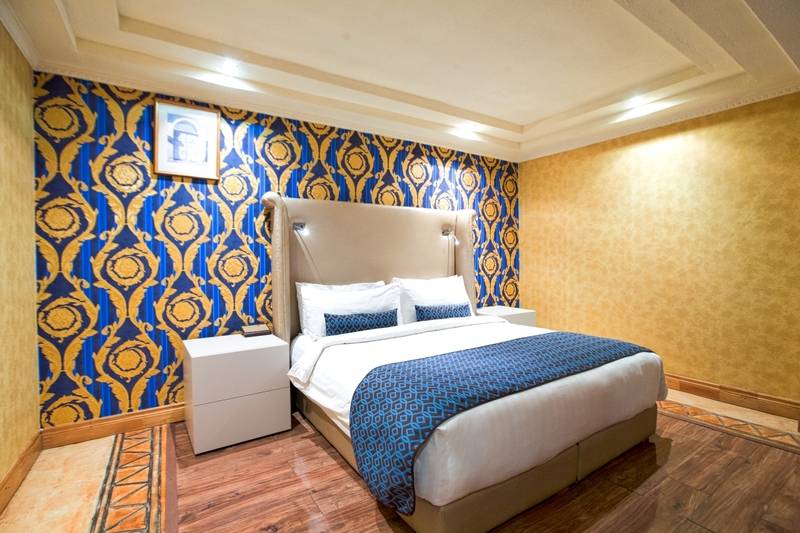 اتاق کلاسیک, Victoria Crown Plaza