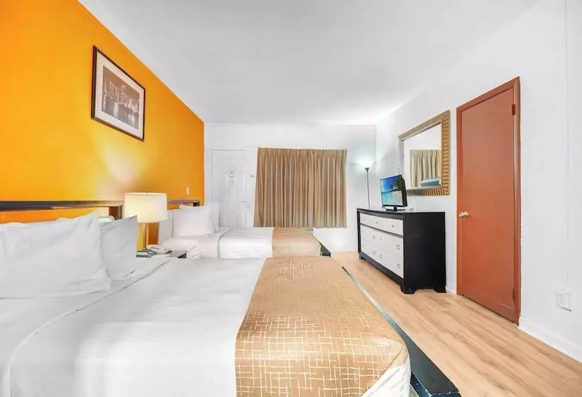 ２ダブルベッドのスタンダードルーム, Travelodge By Wyndham Miami Biscayne Bay