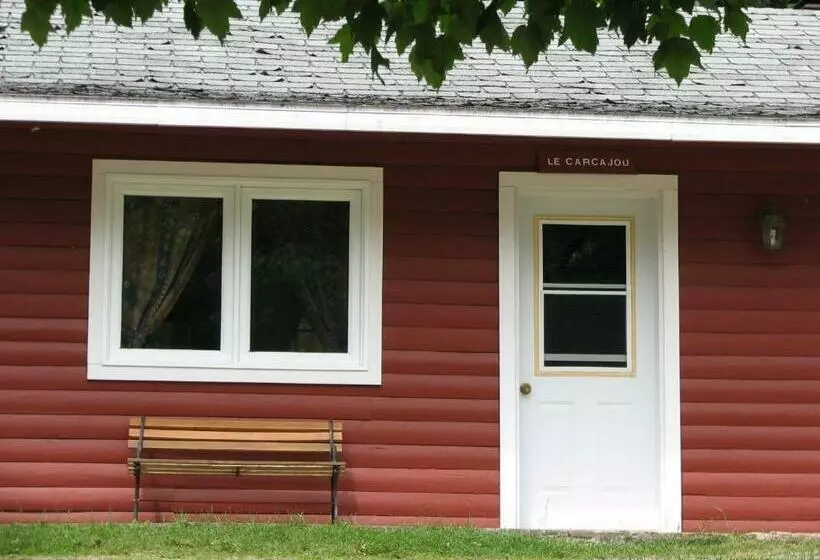 スタンダードルーム, Kan à Mouche Pourvoirie Auberge Et Chalets