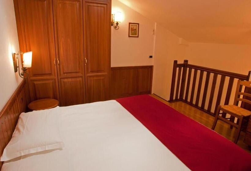 발코니가 있는 스위트, Residence Le Grand Chalet