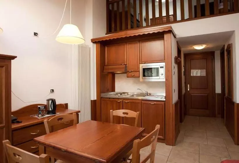 2 Bedroom Suite with Balcony, Residence Le Grand Chalet
