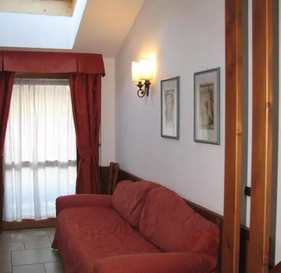 سوییت با چشمانداز کوه, Residence Le Grand Chalet