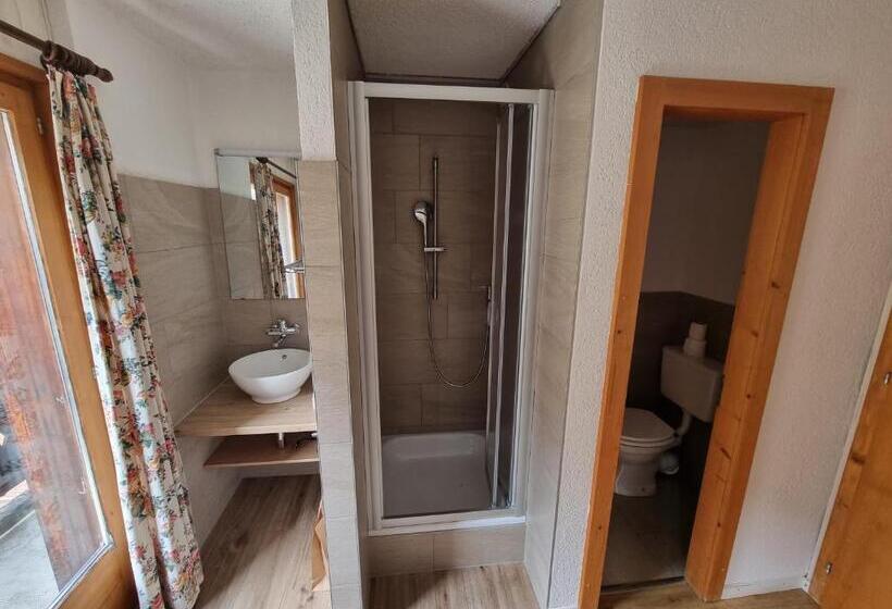 Номер Стандарт, Le Catogne