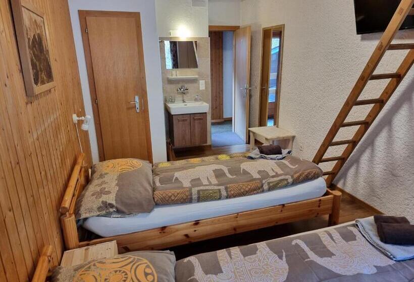 Номер Стандарт Трехместный, Le Catogne