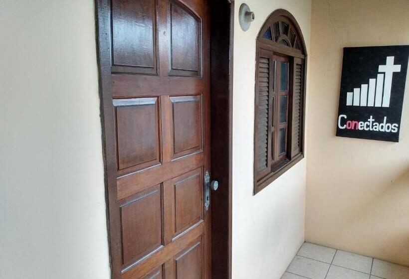 스탠다드 스튜디오, Pousada Sol De Verão