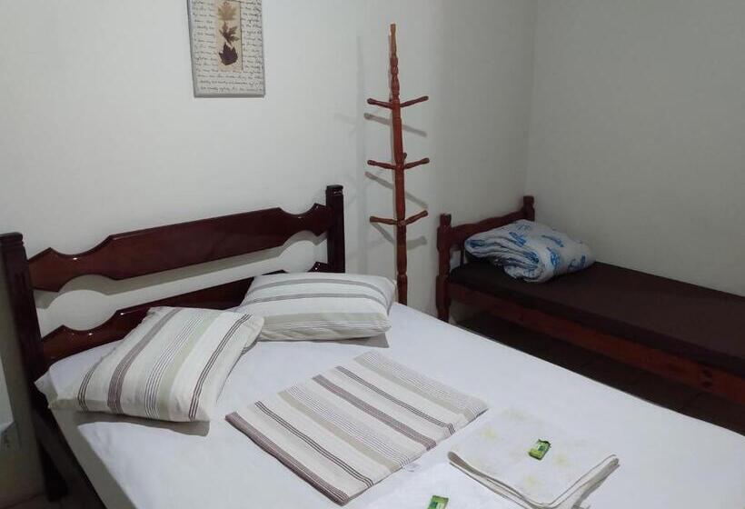 스탠다드 스튜디오, Pousada Sol De Verão