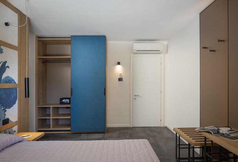 شقة غرفتين نوم مزودة بتراس, Aris Apartments & Sky Pool   Tonelli Hotels   Adult Friendly