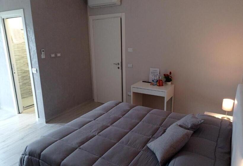 חדר סטנדרט לשלושה, B&b Albachiara