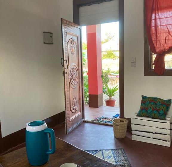 דירת חדר סופריור, Habibi B&b