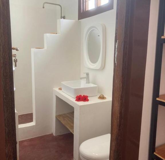 דירת חדר סופריור, Habibi B&b