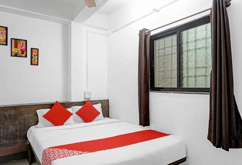 トリプルクラシックルーム, Oyo Flagship 82920  Sahyadri Lodge