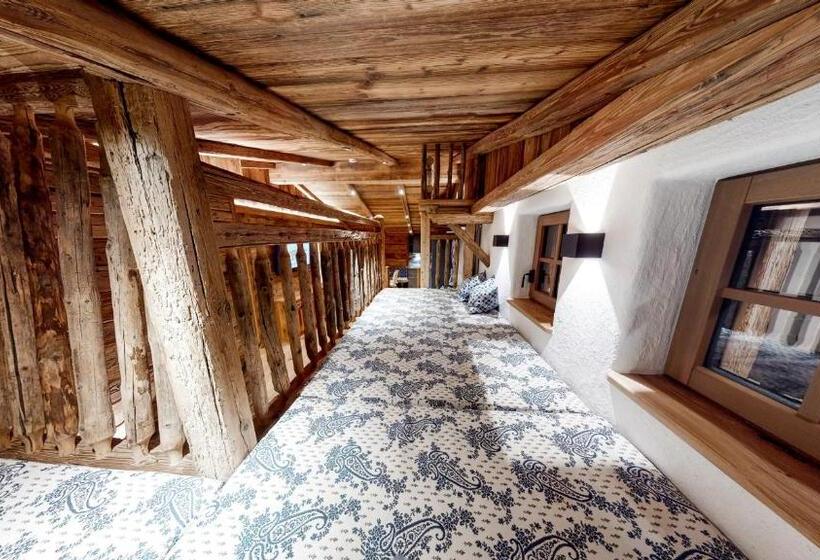 Apartamento 1 Dormitório com Sacada, Stadl Chalet Ischgl