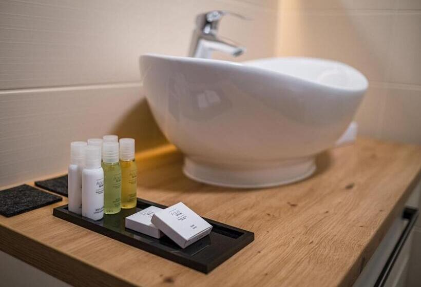 חדר משפחתי דלוקס, Kistucsok Food & Room