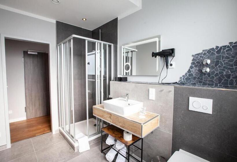 اتاق استاندارد, Elens