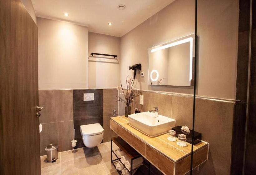 اتاق استاندارد, Elens