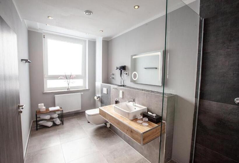 اتاق استاندارد, Elens