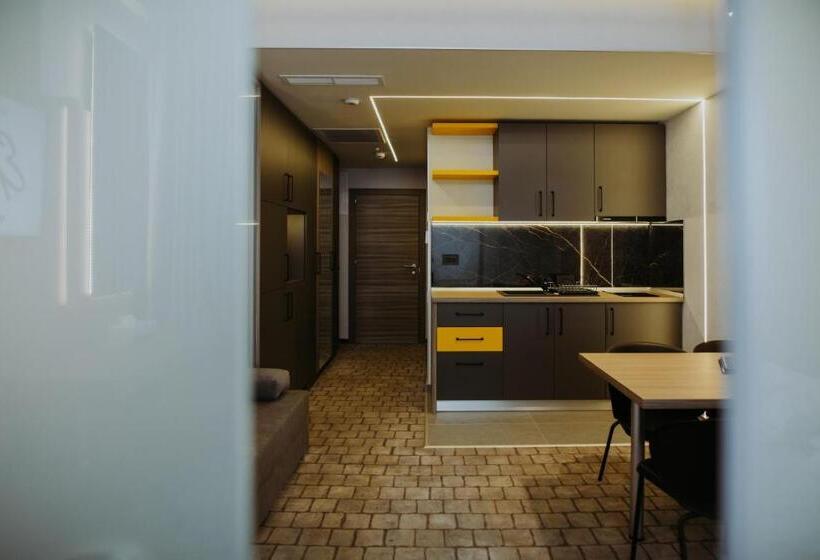 스탠다드 스튜디오, Epic Centrum