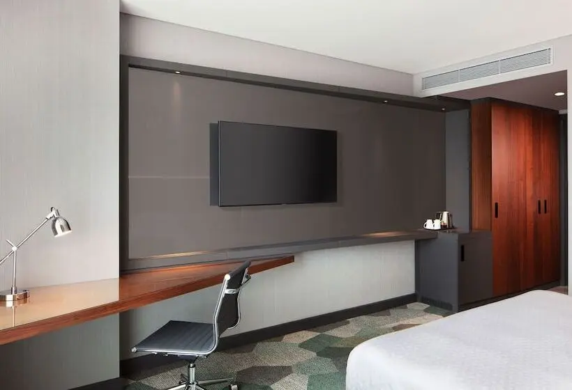Deluxe Room City View