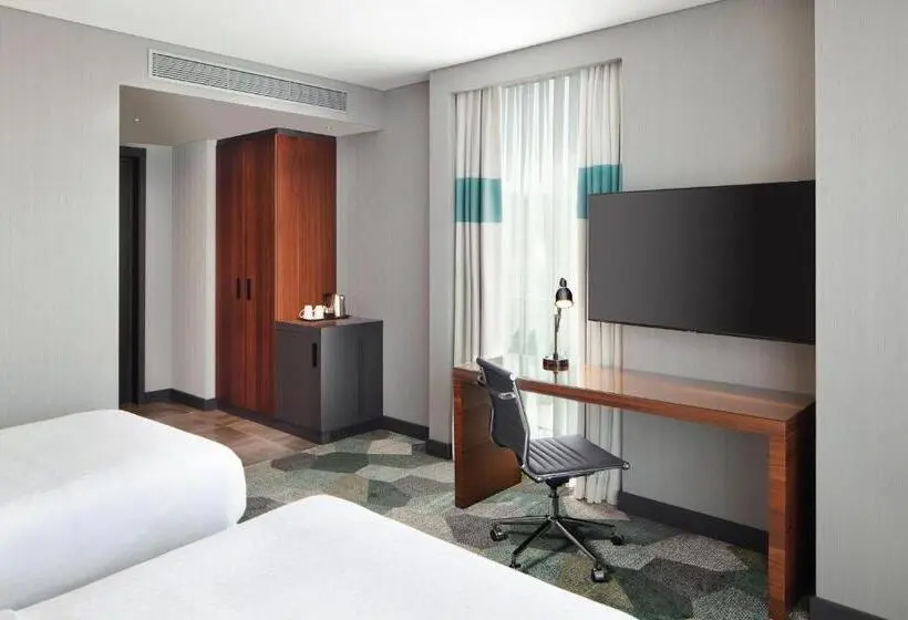 シティビューのデラックスルーム, Four Points By Sheraton Istanbul Kagithane