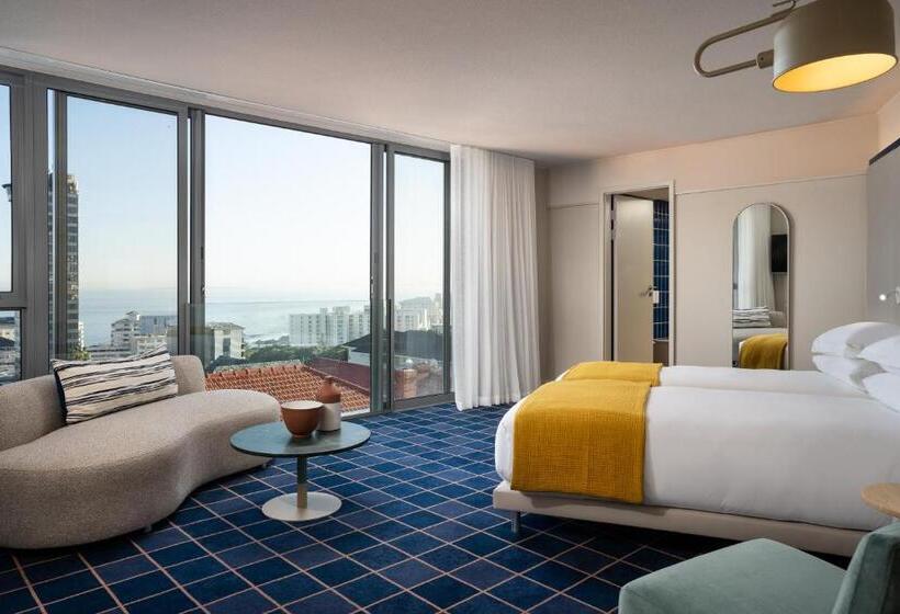 Quarto Superior Vista Mar, Home Suite Hotels Sea Point