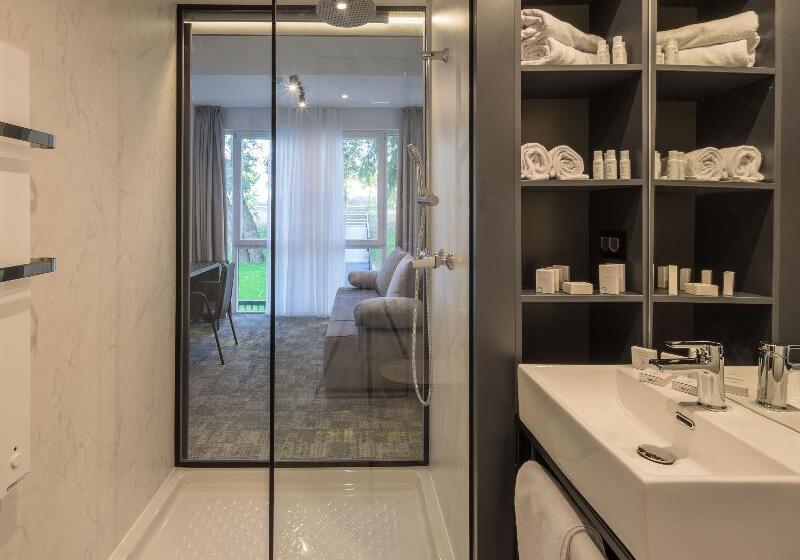 اتاق استاندارد سه نفره, Joy 5 Hotel & Spa