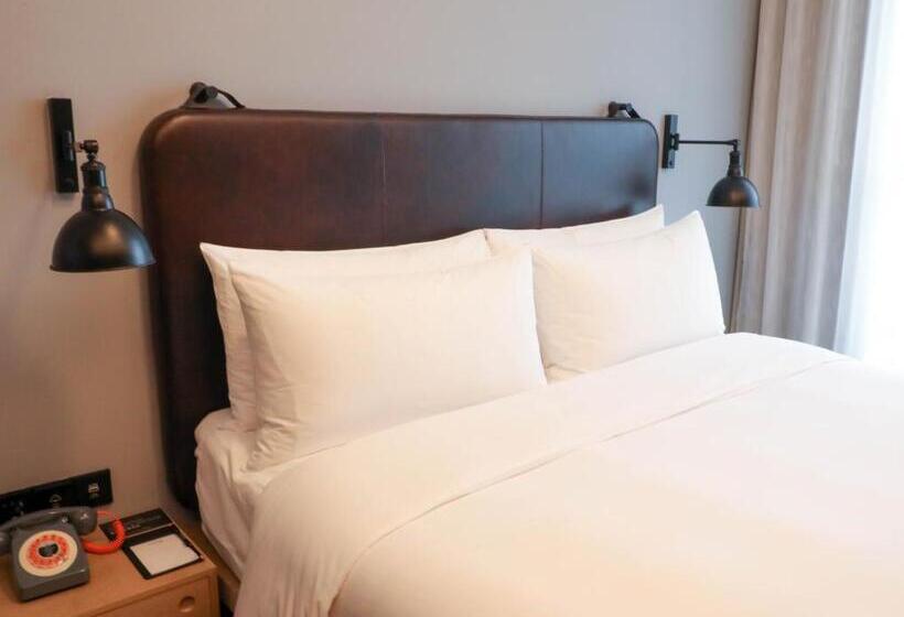 Quarto Standard Vista Cidade, Moxy Shenzhen North Station