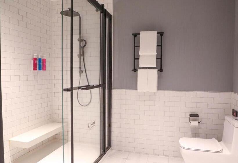 Quarto Standard Cama King, Moxy Shenzhen North Station