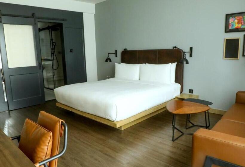 Quarto Standard Cama King, Moxy Shenzhen North Station