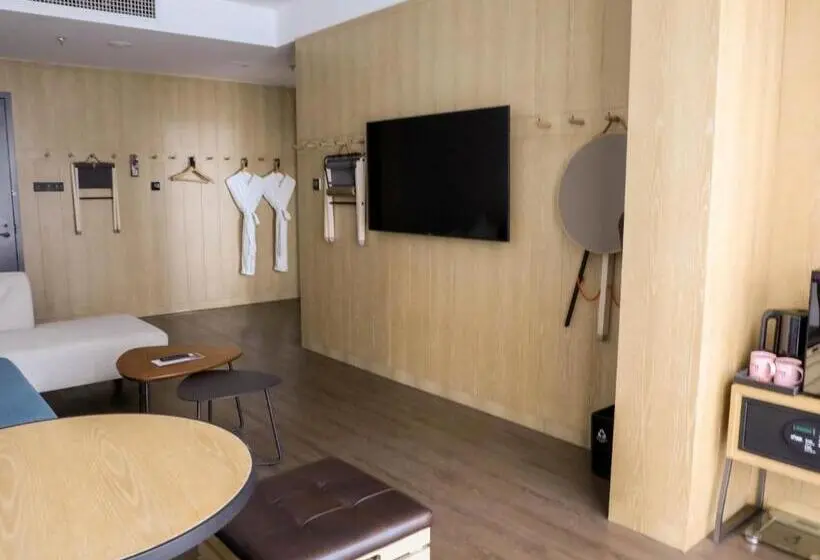 キングサイズベッドのジュニアスイート, Moxy Shenzhen North Station