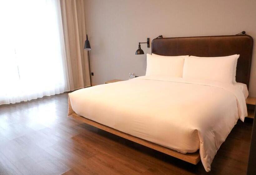 Quarto Standard Cama King, Moxy Shenzhen North Station