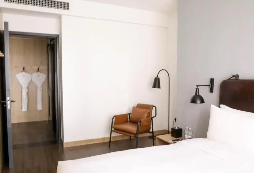 キングサイズベッドのジュニアスイート, Moxy Shenzhen North Station
