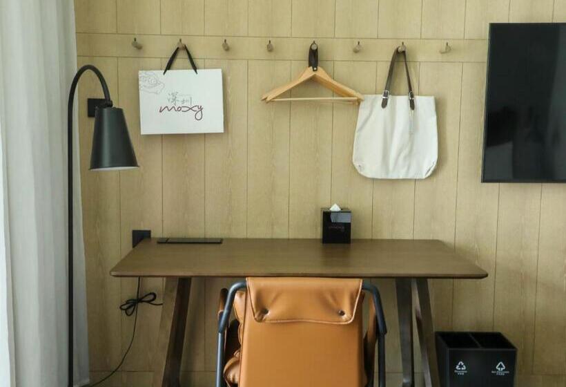 Quarto Standard Cama King, Moxy Shenzhen North Station