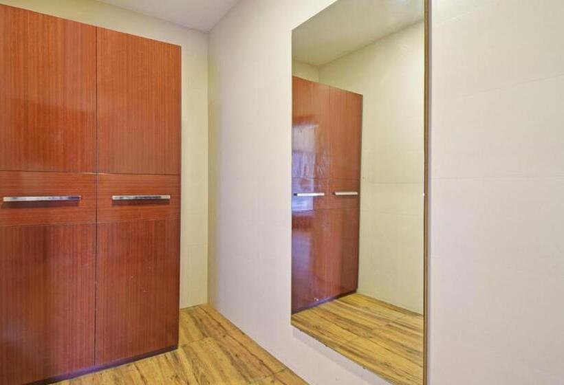 Deluxe Room, Treebo Sky Point