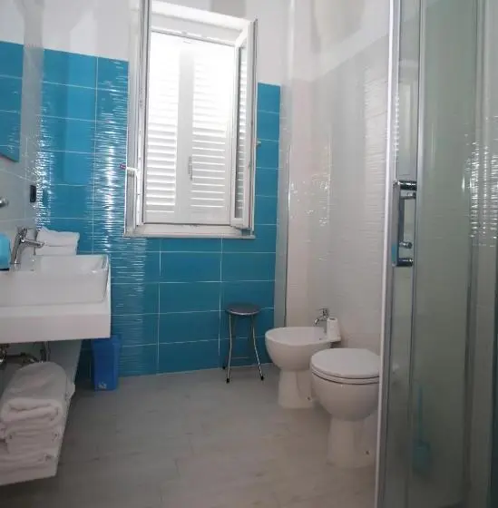 اتاق لوکس خانوادگی, Isoladino B&b Sweet Home