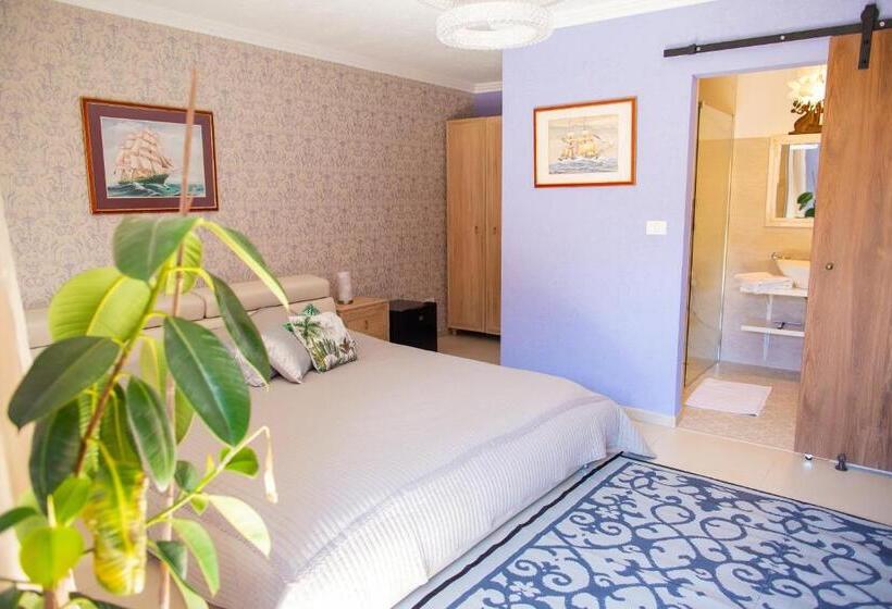 デラックスルーム, La Conac