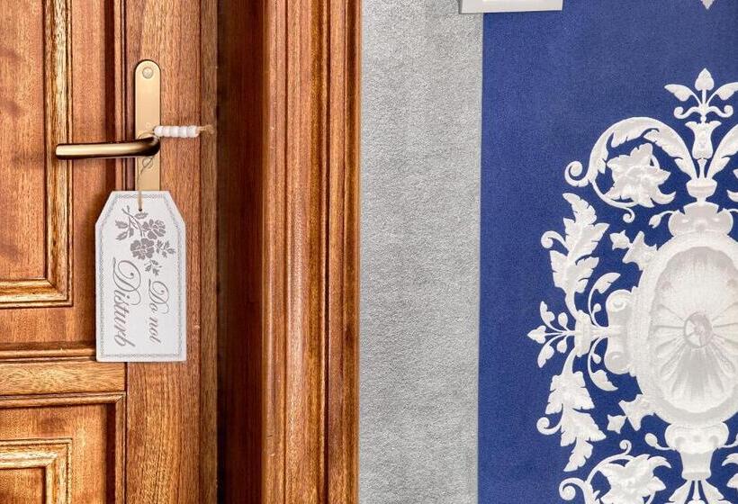 デラックスルーム, La Conac