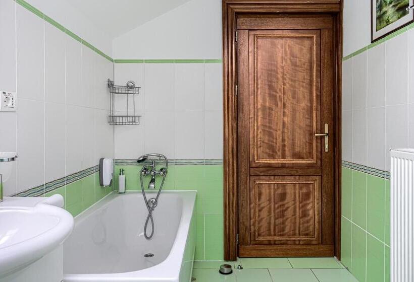 スタンダード４人部屋, La Conac