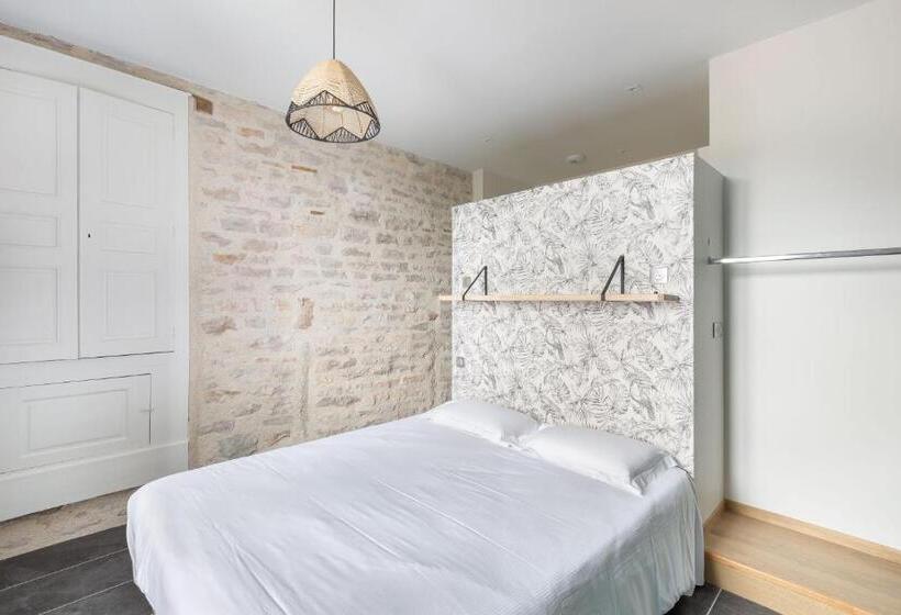 스탠다드 룸, Chez Romain