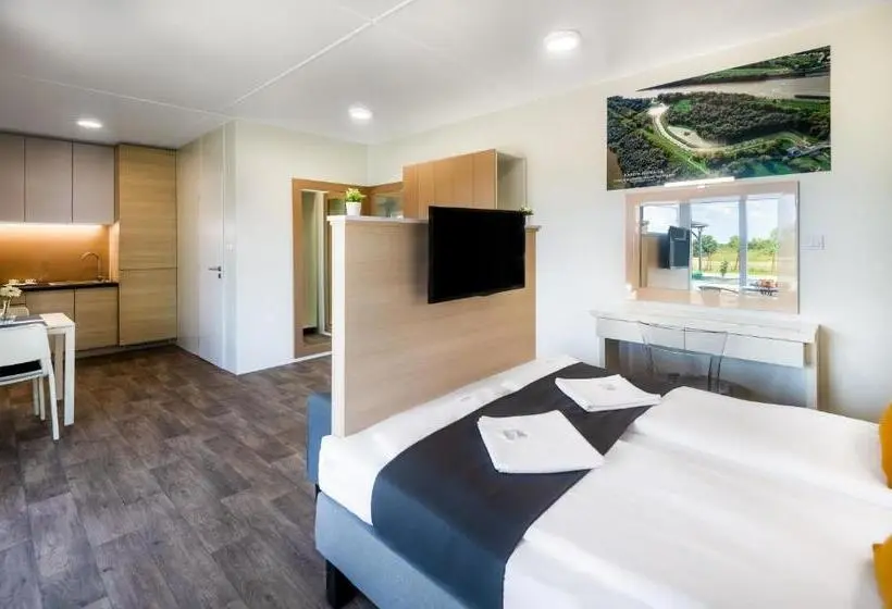 デラックススイート, Tisza Tó Apartmanpark
